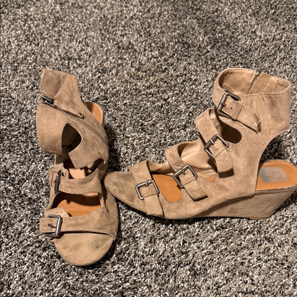 Dolce Vida Wedges